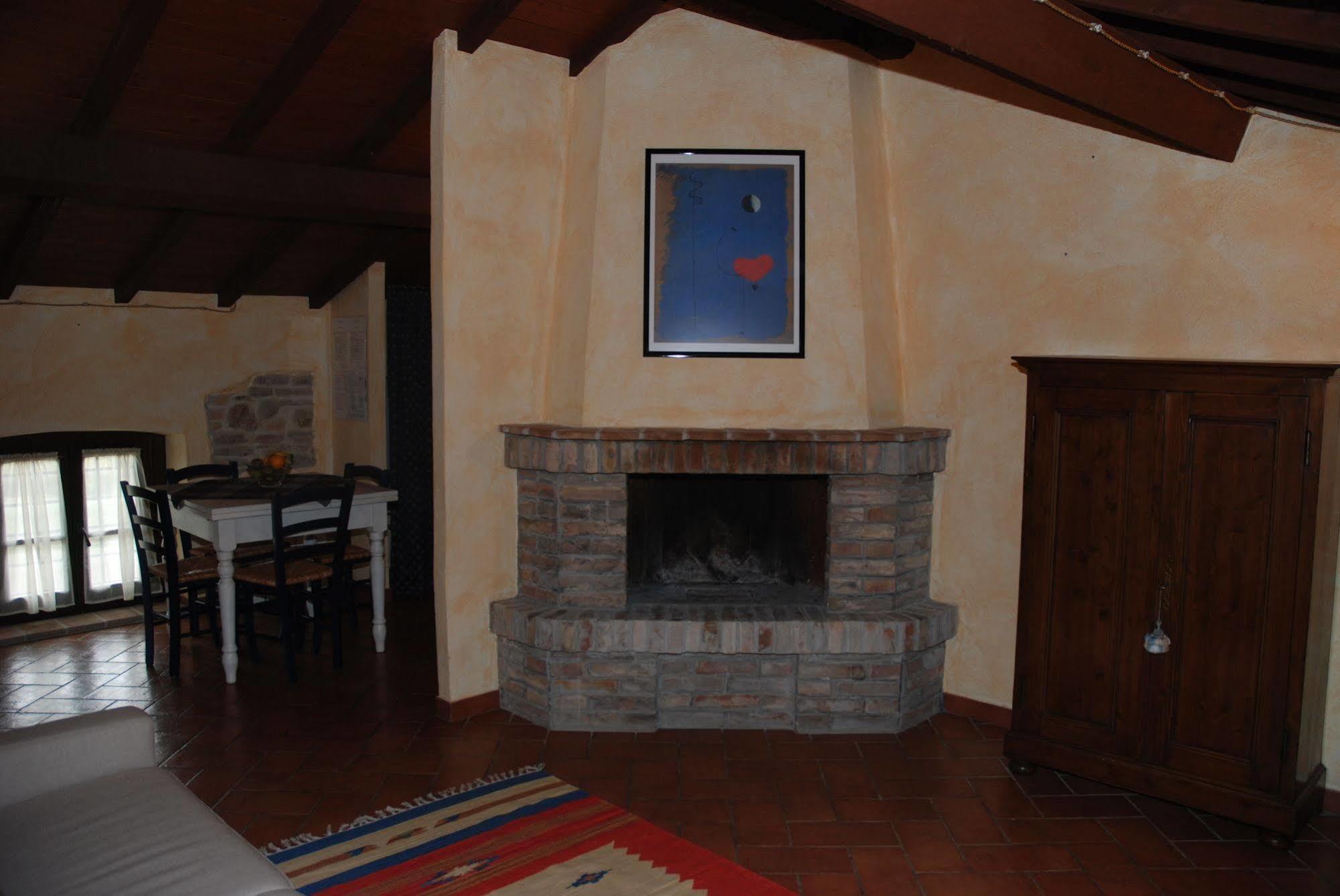 Agriturismo Goccia Di Luna Umbertide Exteriör bild