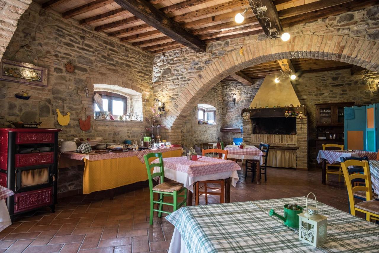 Agriturismo Goccia Di Luna Umbertide Exteriör bild